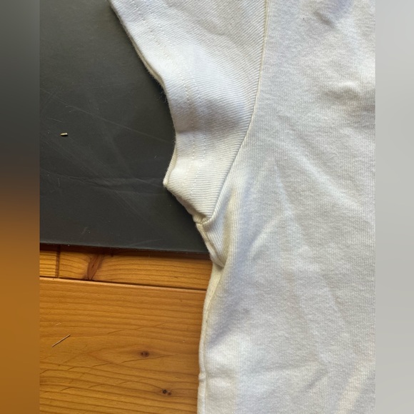 brandy melville basic t shirt - Picture 4 of 4